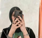 nody-عکس-دختر-با-گوشی-ایفون-۱۱-برای-پروفایل-1638912631.jpg