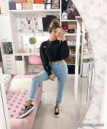 Photo-pose-in-the-mirror-14.jpg