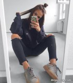 Photo-pose-in-the-mirror-11.jpg