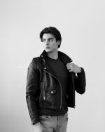 سام+گوشه.jpg