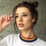 عکس-پروفایل-دخترانه-عینکی-24.jpg