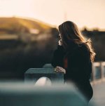 lonely-girl-4.jpg