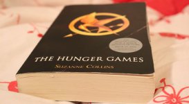 The-Hunger-Games-min.jpg