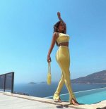 00Rebecca-Ghaderi-5.jpg
