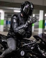 Profile-picture-of-a-motorcyclist-20.jpg