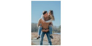 37.Couple-Poses.jpg