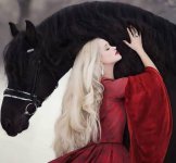 Gesture-photo-with-horse-15.jpg