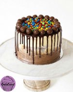 hommemadedecoratedcake2.jpg