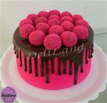 cakedecorationwithbrigadeiro2(1).jpg