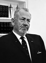 220px-JohnSteinbeck_crop.JPG