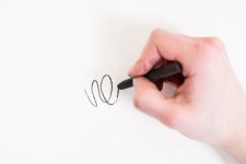 sketching_with_charcoal_hold_like_pencil-705x470.jpg