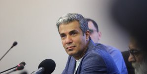 آریا-عظیمی-نژاد-2.jpg