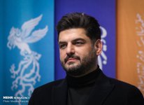 Sam_Derakhshani.jpg
