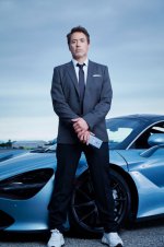 Robert-Downey-Jr-oneplus-7-pro.jpg
