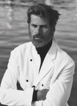 mark-vanderloo-b-21.jpg