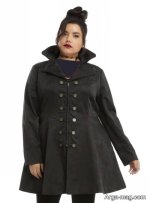 Large-coat-model-4.jpg