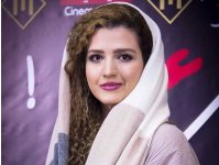 Biography-of-Roujan-Aryanamesh-16.jpg
